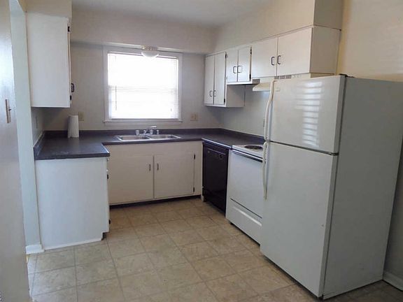 2nd image of 176 Tartan Dr