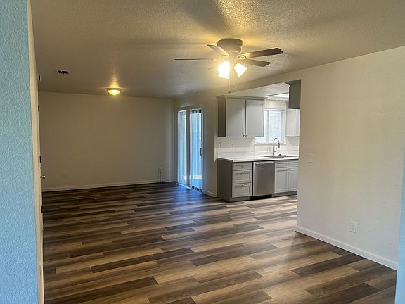 4th image of 1388 Colfax Pl
