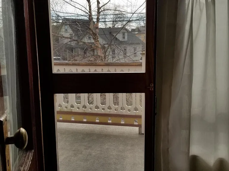 107 Asbury Ave — Photo 11