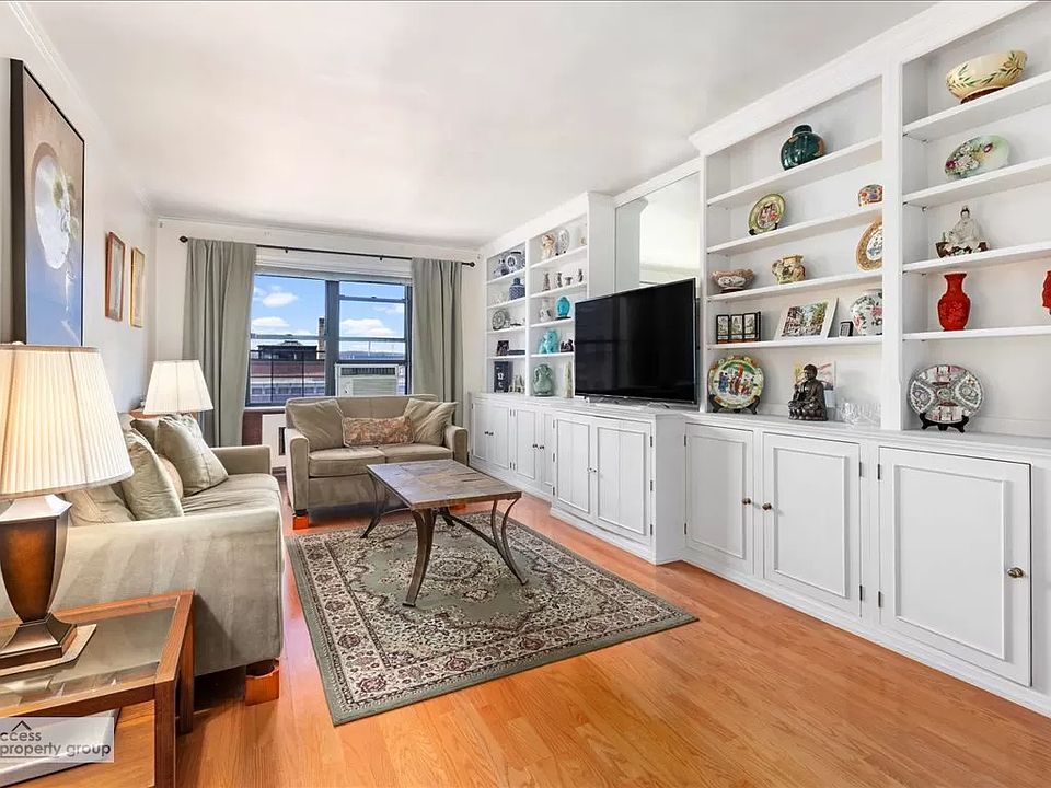 1st image of 251 Seaman Ave APT 6F