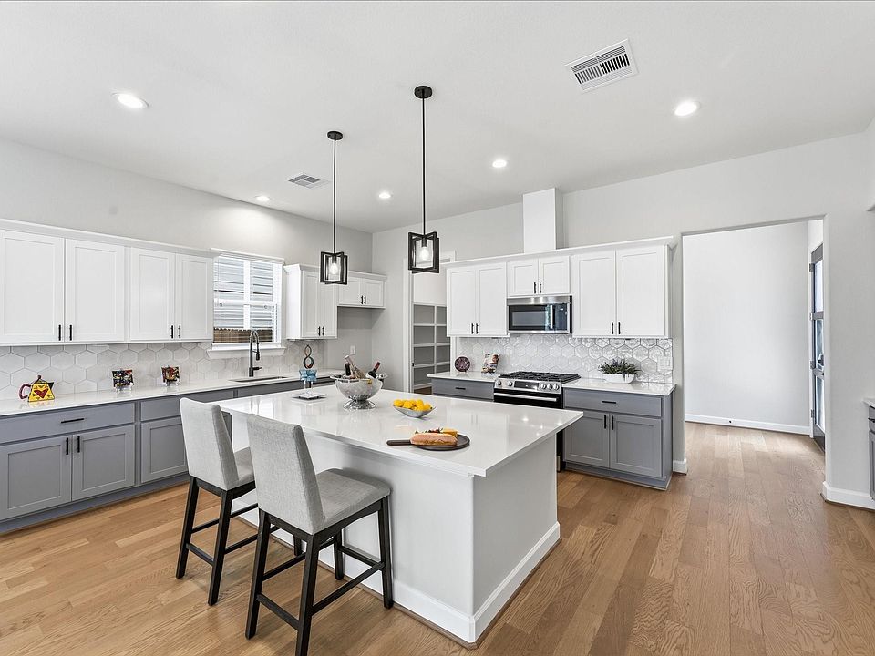 1st image of 7208 Shadyvilla Ln