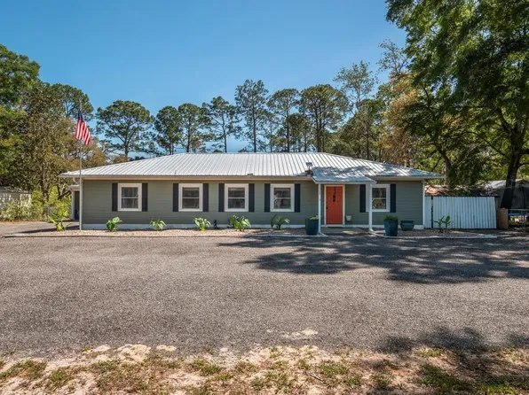 1308 1st Ave NE, Steinhatchee, FL 32359
