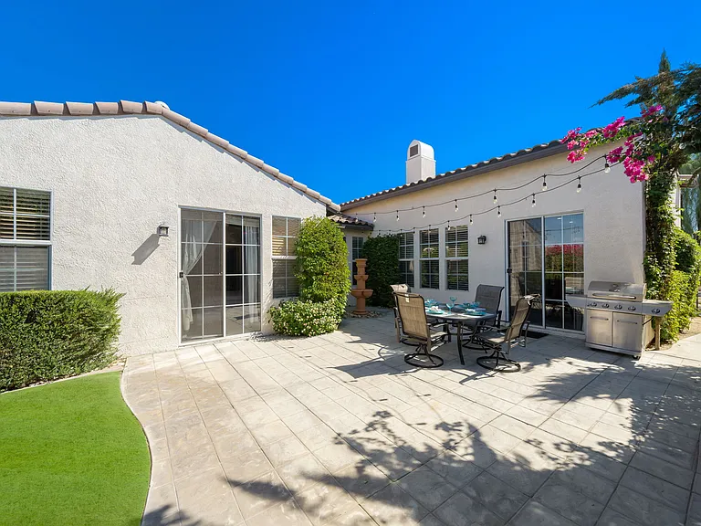 79700 Desert Willow St — Photo 16