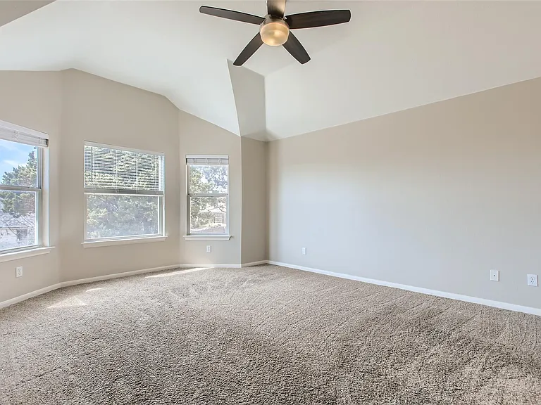 1001 Shadow Valley Cv — Photo 13