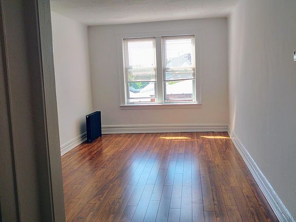 MAIN - LIVING - ROOM
