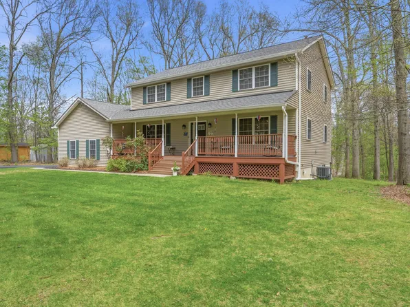 11 Peacock Cir, Washingtonville, NY 10992