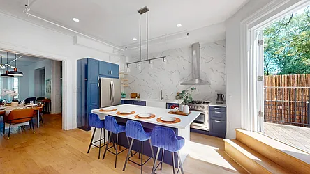 852 Park Place, #TWNHSE