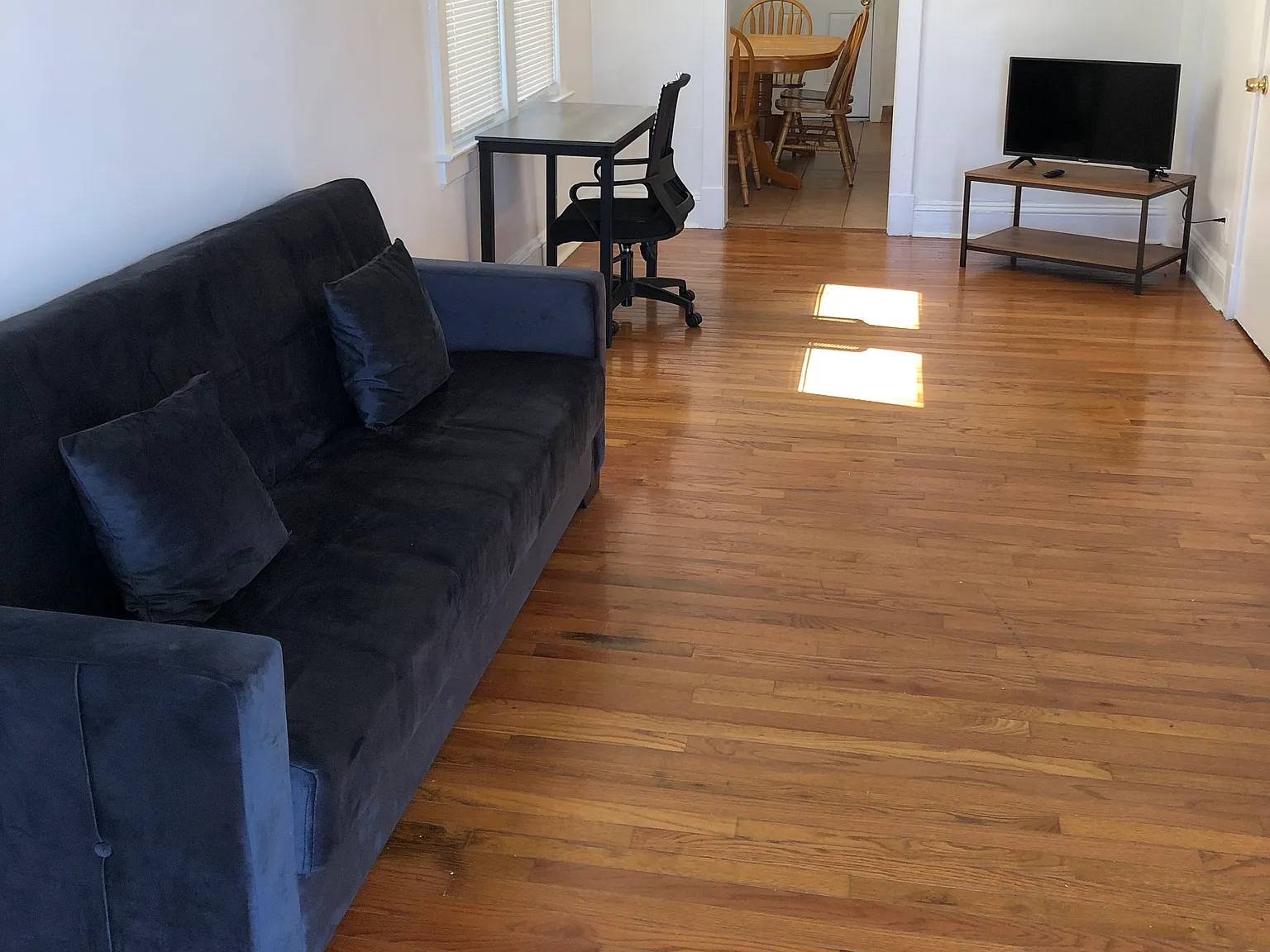 355 Leon Ave — Photo 2