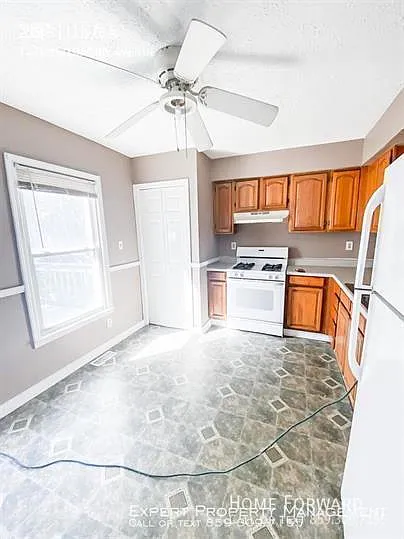 1216 Hammond Ave — Photo 3