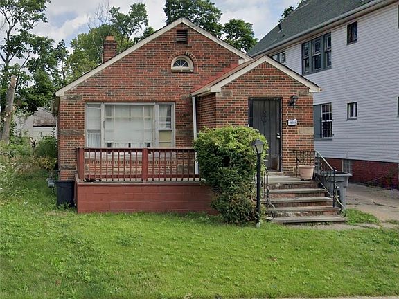 2nd image of 11705 Farringdon Ave