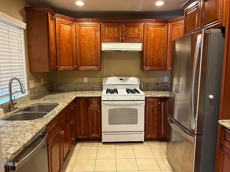 320 McHenry Rd #27 — Photo 3