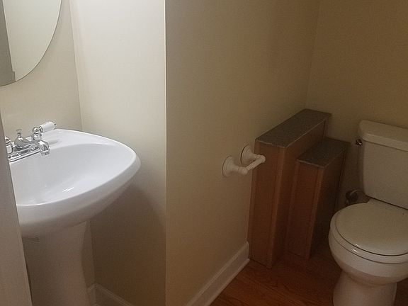 4th image of 1455 Garnet Cir
