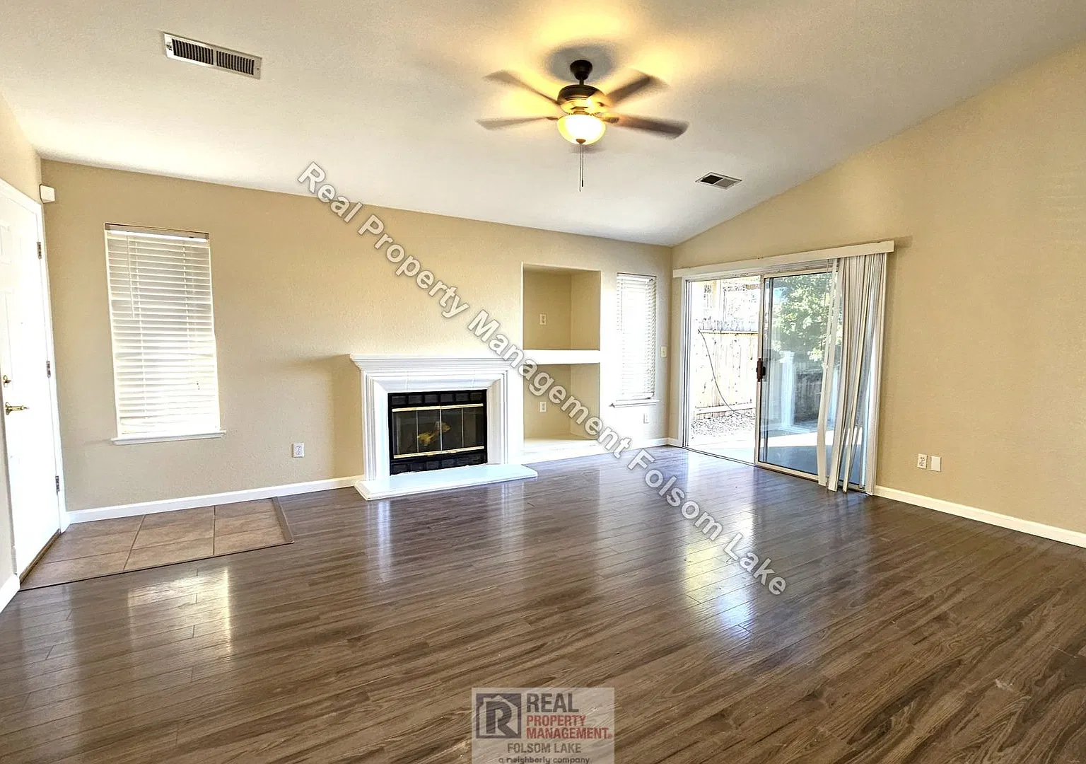 Single Story 3-Bedroom Elk Grove Home Walk to Schools, Shopping & Trails! — Photo 2
