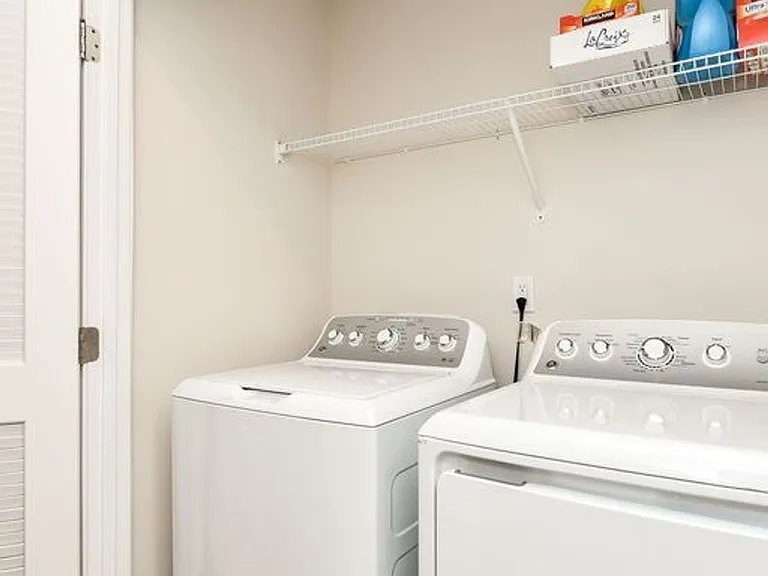 403 Hampton Townes Dr — Photo 17