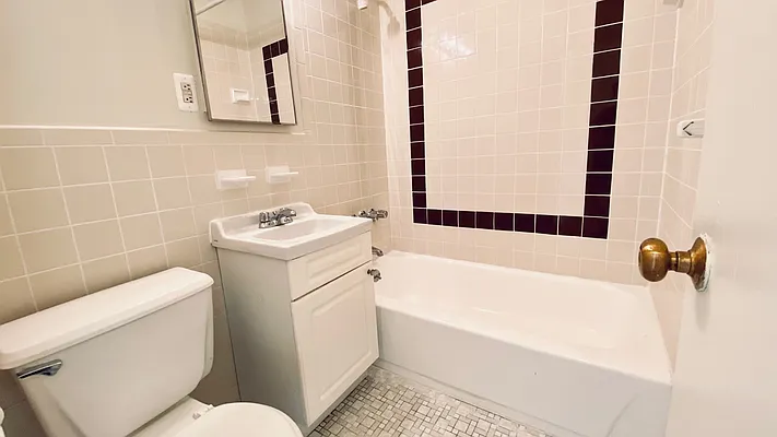 Rented by Compass | media 15