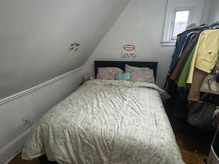 781 Saint Clair Ave W #19 — Photo 6