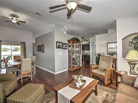 4th image of 1823 NE 18th Pl