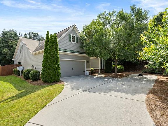 2nd image of 527 Winding Ridge Cir SW