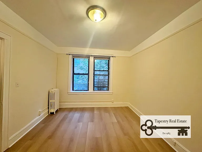 30-14 29th St #4A — Photo 1