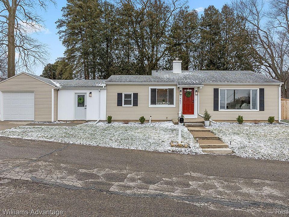1st image of 1457 Holborn Dr NW