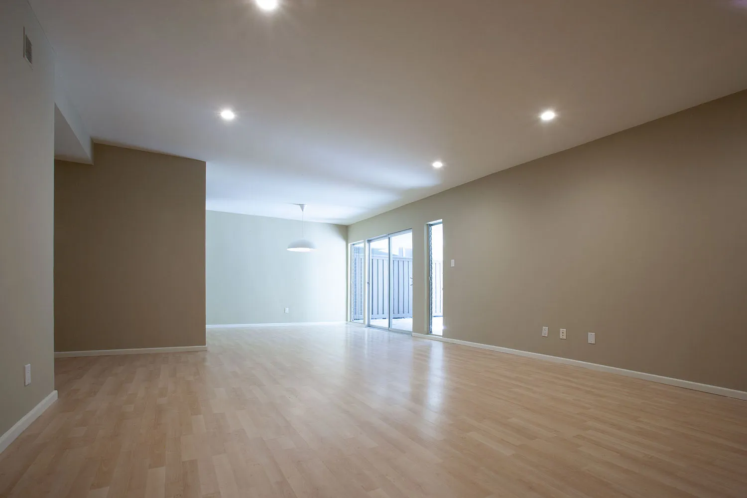 2 bed, 1400 sqft, $3,750 — Photo 3