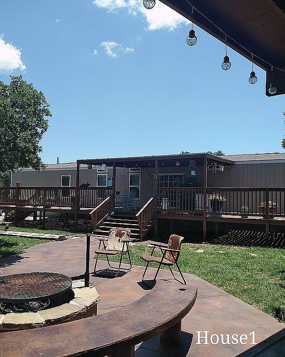 1st image of 214 Louise Ln NW