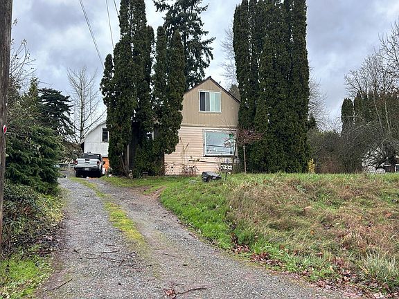 3rd image of 7632 S 135th St