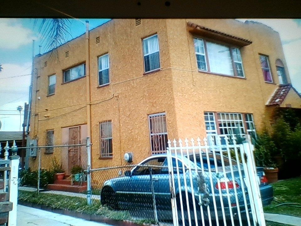 1st image of 627 W Gage Ave