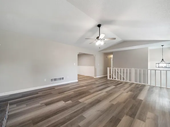 156 Cove Dr, Hiram, GA 30141