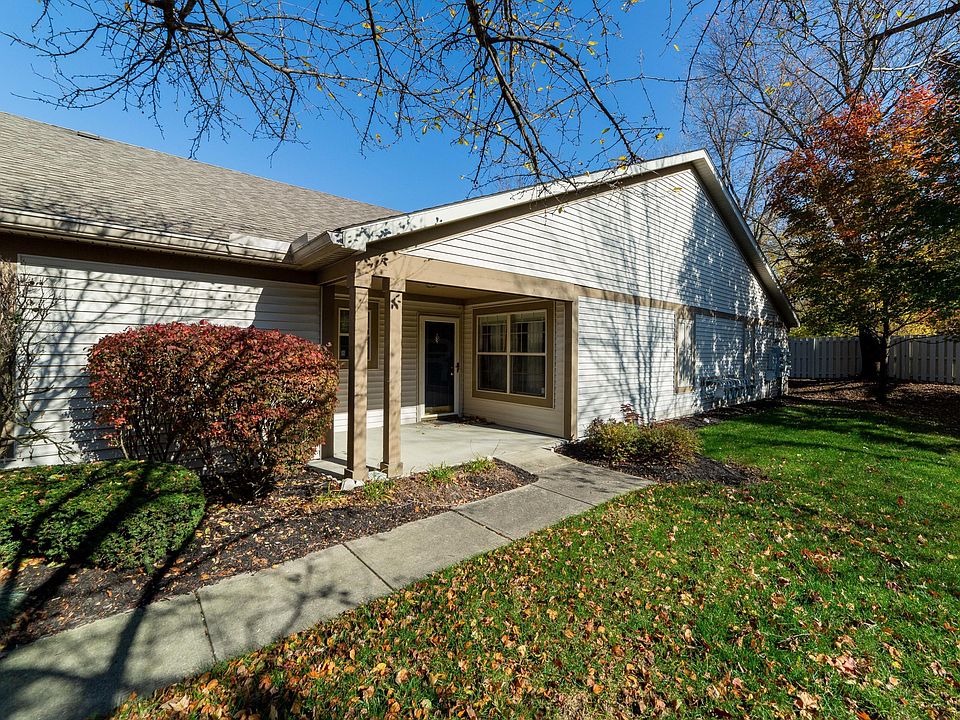 1st image of 376 Crescent Ct