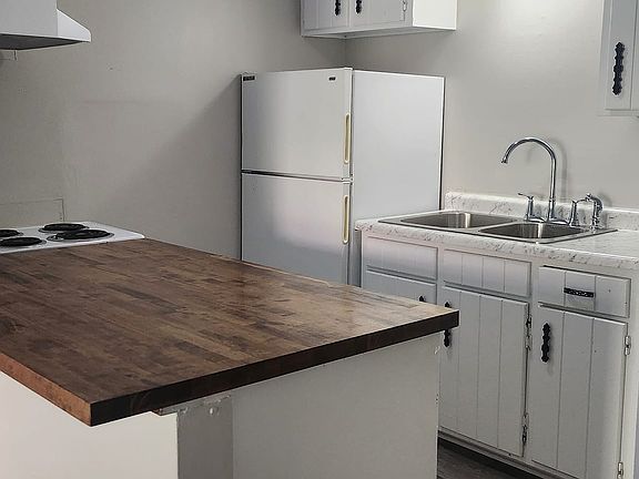 3rd image of 5609 S 14th St APT 2