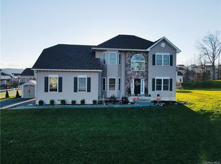 2917 McKinley Ct, New Windsor, NY 12553