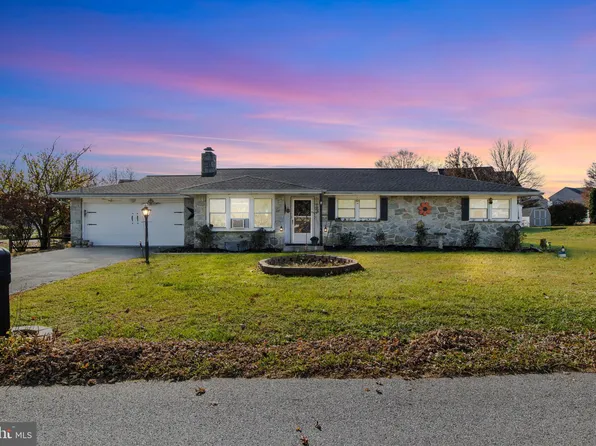 2220 Albern Blvd, Lancaster, PA 17601