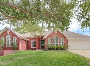 163 April Waters Dr N, Montgomery, TX 77356