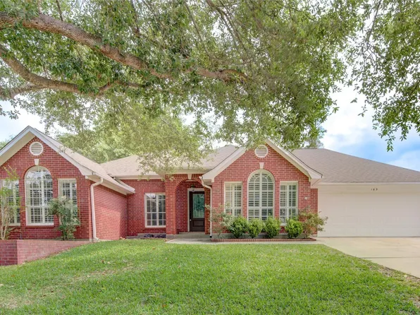 163 April Waters Dr N, Montgomery, TX 77356