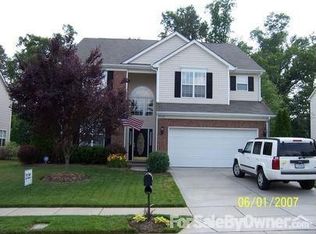 17118 Cambridge Woods Ct, Charlotte, NC 28277