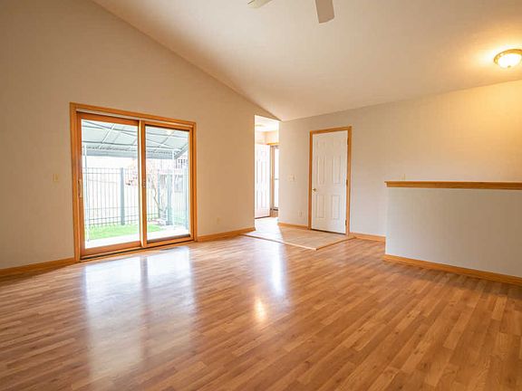 3rd image of 1386 Woodcreek Bnd #1
