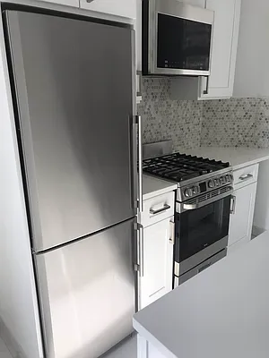 Rented by Homestore Realty Network | media 14