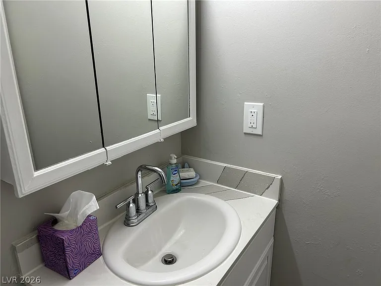 4458 Del Oro Dr — Photo 40