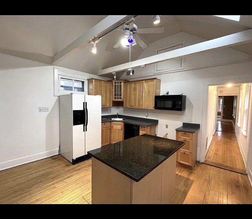 1st image of 1841 N Warren Ave Unit A