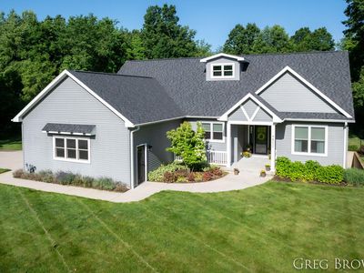 4800 Harlan Dr, Watervliet, MI, 49098