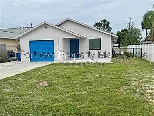 3 bed, 2.0 bath, 1174 sqft, $3,299 — Photo 1