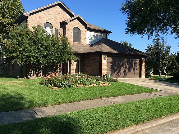 3rd image of 8202 Berkely Ct