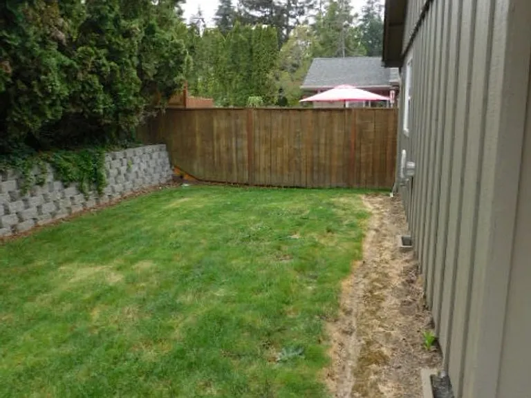 888 Creek Ct NW — Photo 21
