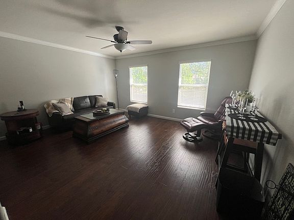 2nd image of 1576 Drummond Ln