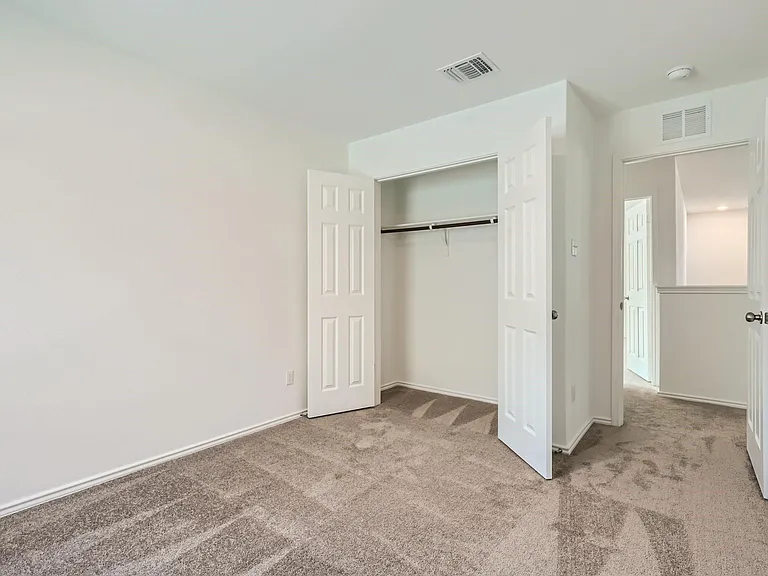 1608 Holly Lake Dr — Photo 21