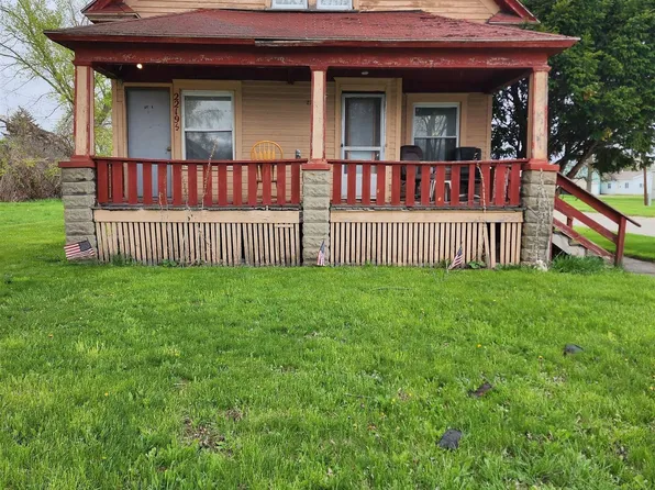 2219 S Michigan Ave, Saginaw, MI 48602