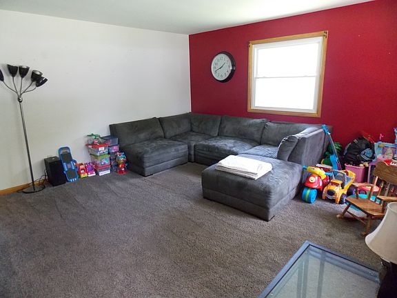 4th image of 2631 Zesiger Ave