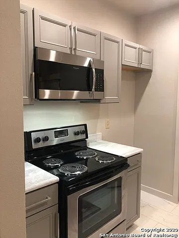2 bed, 2.0 bath, 937 sqft, $1,575 — Photo 4