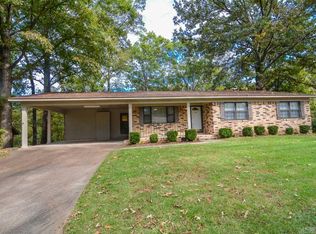 1607 Lenore Dr, Benton, AR 72019